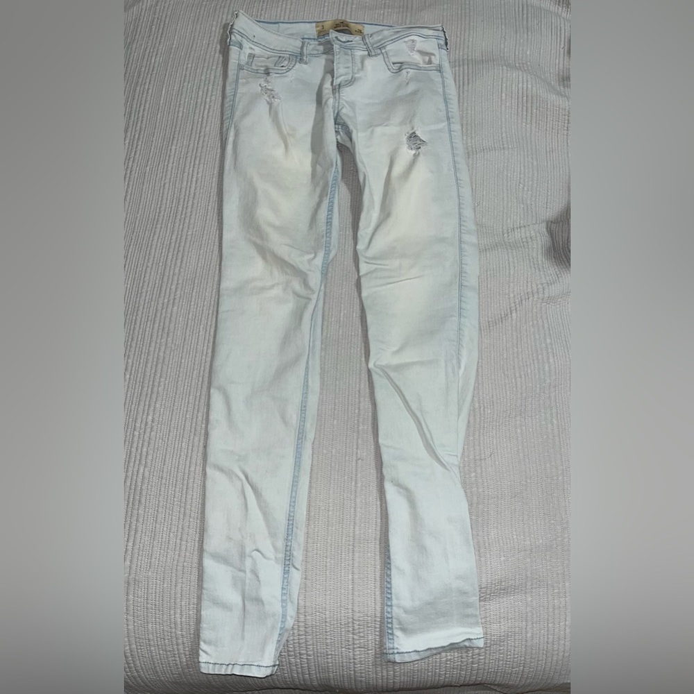 Hollister Super Skinny Jeans super light wash- low rise